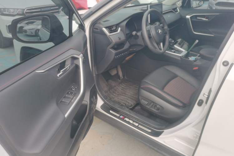 Used Toyota RAV4 Rongfang Plug-in Hybrid 2021 2.5L 4x4 Flagship Pro Driver Seat