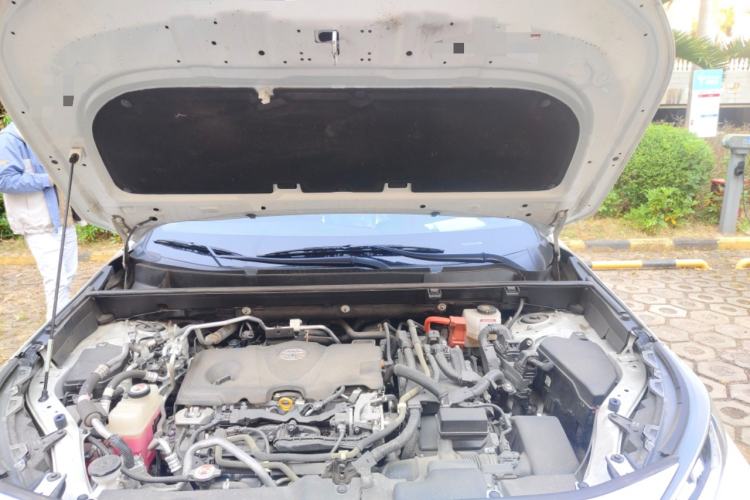 Used Toyota RAV4 Rongfang Plug-in Hybrid 2021 2.5L Two-Wheel Drive Elite Pro Engine Bay