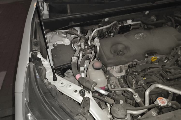 Used Toyota RAV4 Rongfang Plug-in Hybrid 2021 2.5L Two-Wheel Drive Elite Pro Engine Bay Right