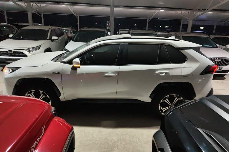 Used Toyota RAV4 Rongfang Plug-in Hybrid 2021 2.5L 4x4 Flagship Pro Exterior 3