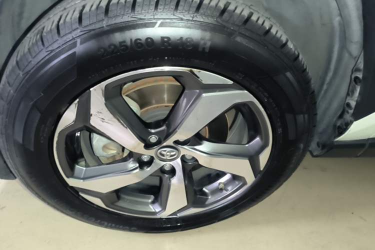 Used Toyota RAV4 Rongfang Plug-in Hybrid 2021 2.5L Two-Wheel Drive Elite Pro Exterior 4