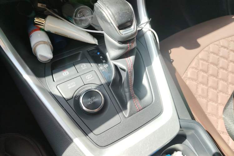 Used Toyota RAV4 Rongfang Plug-in Hybrid 2021 2.5L Two-Wheel Drive Elite Pro Gear Lever