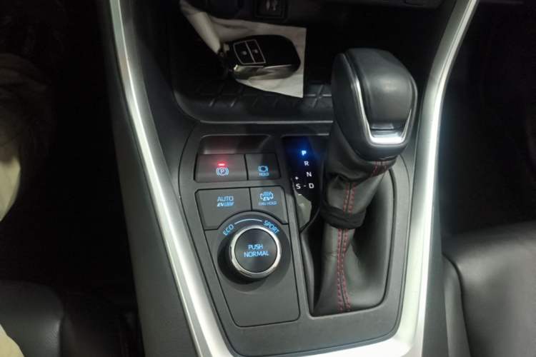 Used Toyota RAV4 Rongfang Plug-in Hybrid 2021 2.5L Two-Wheel Drive Elite Pro Gear Lever