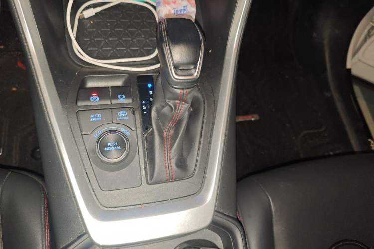 Used Toyota RAV4 Rongfang Plug-in Hybrid 2021 2.5L Two-Wheel Drive Elite Pro Gear Lever