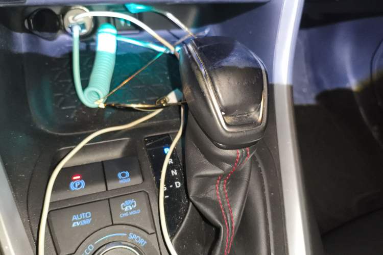 Used Toyota RAV4 Rongfang Plug-in Hybrid 2021 2.5L Two-Wheel Drive Elite Pro Gear Lever