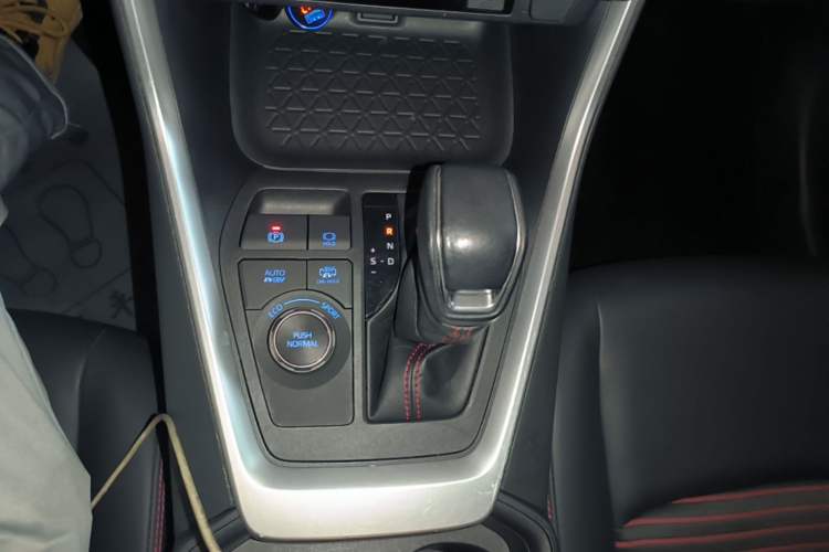 Used Toyota RAV4 Rongfang Plug-in Hybrid 2021 2.5L Two-Wheel Drive Elite Pro Gear Lever
