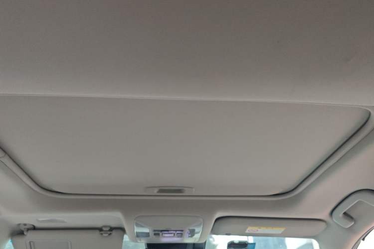 Used Toyota RAV4 Rongfang Plug-in Hybrid 2021 2.5L Two-Wheel Drive Elite Pro Headliner