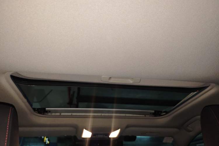 Used Toyota RAV4 Rongfang Plug-in Hybrid 2021 2.5L Two-Wheel Drive Elite Pro Headliner