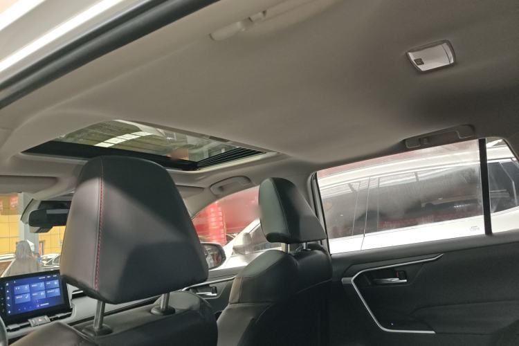 Used Toyota RAV4 Rongfang Plug-in Hybrid 2021 2.5L Two-Wheel Drive Elite Pro Headliner