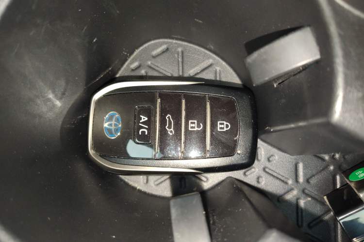 Used Toyota RAV4 Rongfang Plug-in Hybrid 2021 2.5L 4x4 Flagship Pro Interior 1