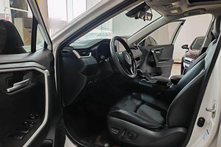 Used Toyota RAV4 Rongfang Plug-in Hybrid 2021 2.5L Two-Wheel Drive Elite Pro Interior 2