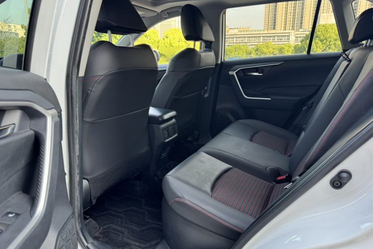 Used Toyota RAV4 Rongfang Plug-in Hybrid 2021 2.5L Two-Wheel Drive Elite Pro Interior 3