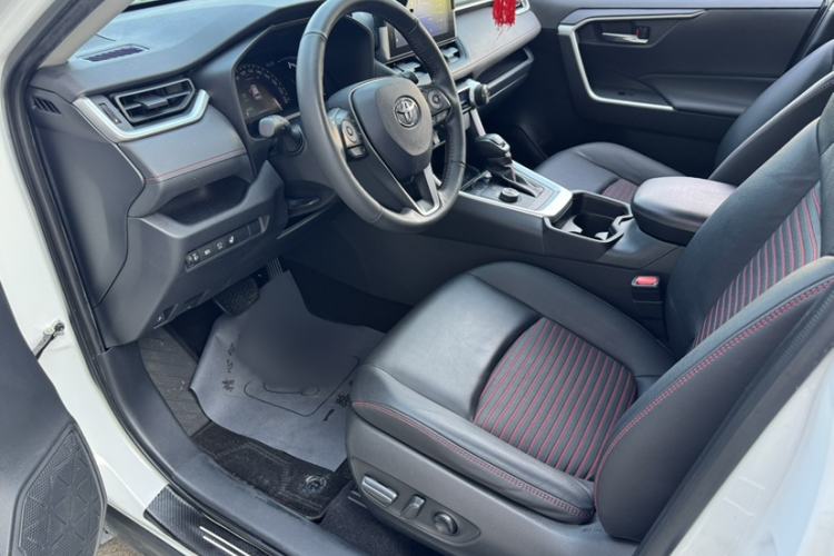Used Toyota RAV4 Rongfang Plug-in Hybrid 2021 2.5L Two-Wheel Drive Elite Pro Interior 6