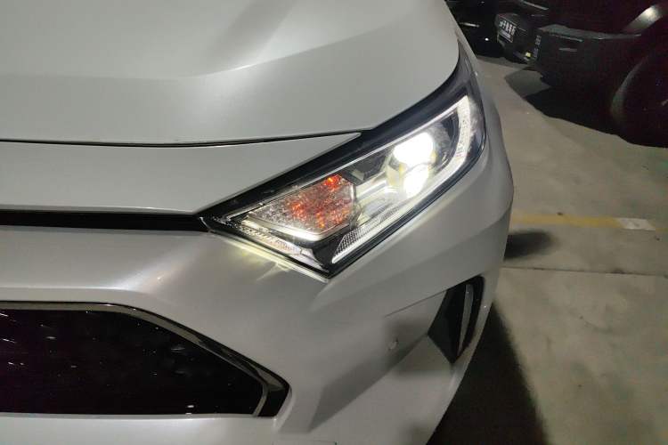 Used Toyota RAV4 Rongfang Plug-in Hybrid 2021 2.5L 4x4 Flagship Pro Left Front Headlight