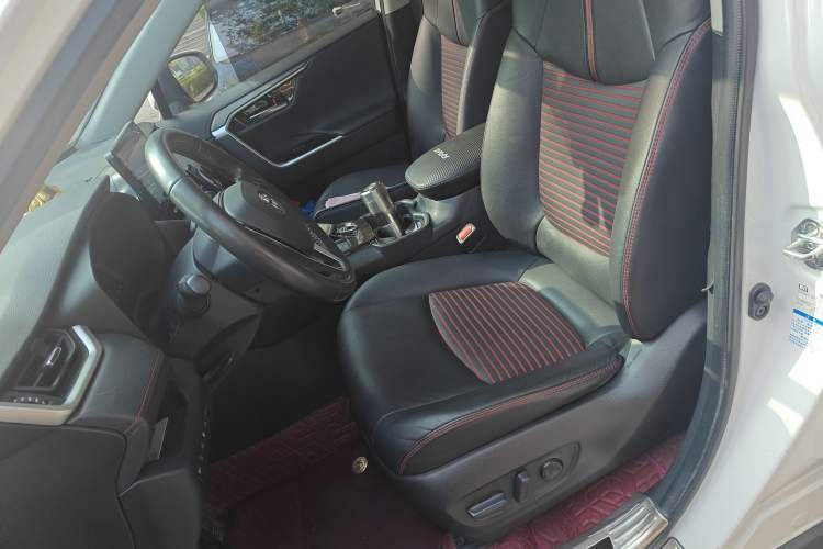 Used Toyota RAV4 Rongfang Plug-in Hybrid 2021 2.5L 4x4 Flagship Pro Left Front Seat
