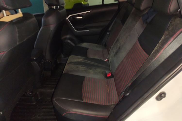 Used Toyota RAV4 Rongfang Plug-in Hybrid 2021 2.5L Two-Wheel Drive Elite Pro Left Rear Seat