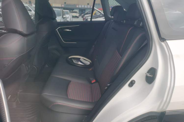 Used Toyota RAV4 Rongfang Plug-in Hybrid 2021 2.5L 4x4 Flagship Pro Left Rear Seat