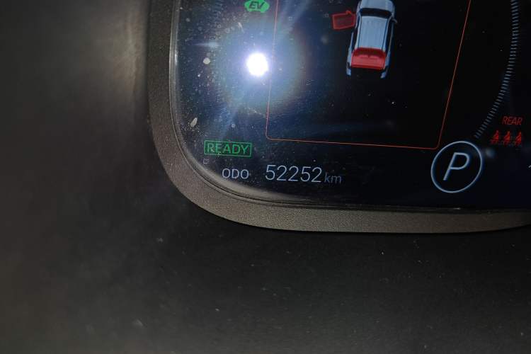 Used Toyota RAV4 Rongfang Plug-in Hybrid 2021 2.5L 4x4 Flagship Pro Odometer Close Up
