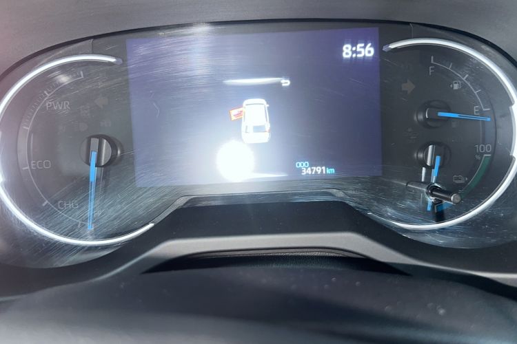 Used Toyota RAV4 Rongfang Plug-in Hybrid 2021 2.5L Two-Wheel Drive Elite Pro Odometer Close Up