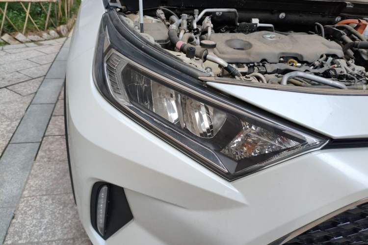 Used Toyota RAV4 Rongfang Plug-in Hybrid 2021 2.5L Two-Wheel Drive Elite Pro Right Front Headlight
