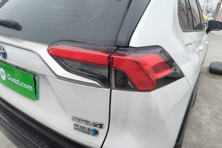 Used Toyota RAV4 Rongfang Plug-in Hybrid 2021 2.5L 4x4 Flagship Pro Right Rear Taillight