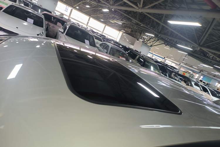 Used Toyota RAV4 Rongfang Plug-in Hybrid 2021 2.5L Two-Wheel Drive Elite Pro Roof