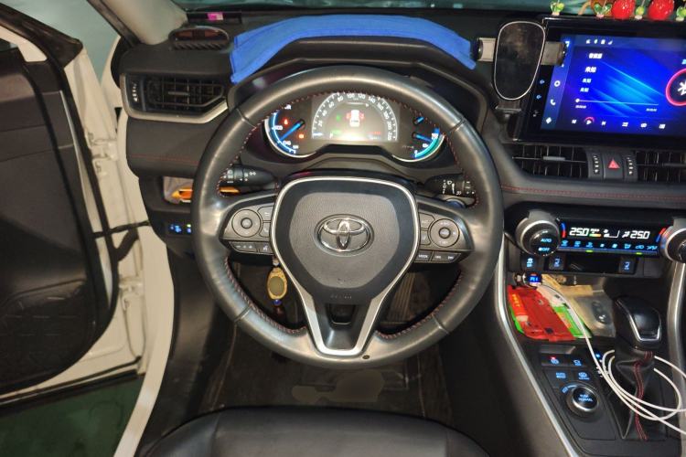 Used Toyota RAV4 Rongfang Plug-in Hybrid 2021 2.5L Two-Wheel Drive Elite Pro Steering Wheel