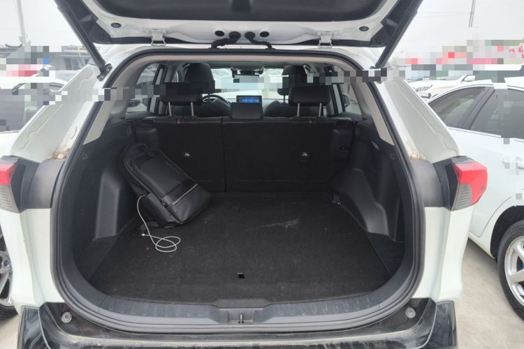 Used Toyota RAV4 Rongfang Plug-in Hybrid 2021 2.5L 4x4 Flagship Pro Trunk