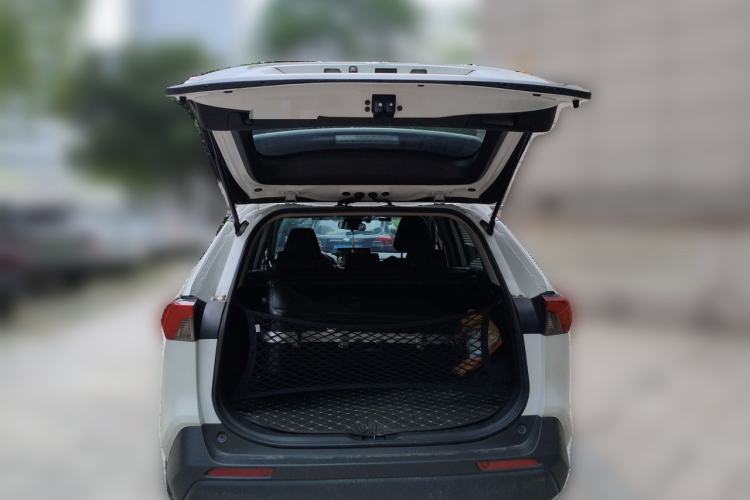 Used Toyota RAV4 Rongfang Plug-in Hybrid 2021 2.5L Two-Wheel Drive Elite Pro Trunk