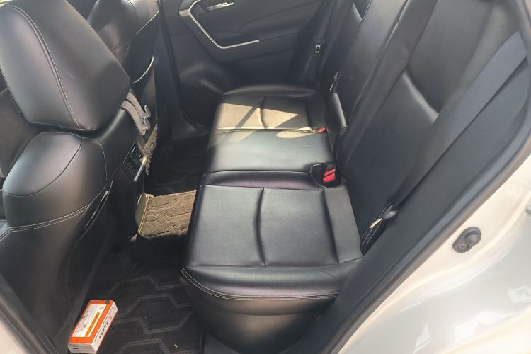 Used Toyota RAV4 Rongfang Plug-in Hybrid 2022 2.5L Two-Wheel Drive Elite Pro Left Rear Seat