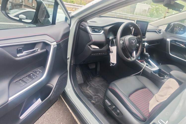 Used Toyota RAV4 Rongfang Plug-in Hybrid 2022 2.5L Four-Wheel Drive Flagship Pro Driver Seat