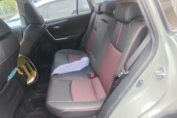 Used Toyota RAV4 Rongfang Plug-in Hybrid 2022 2.5L Four-Wheel Drive Flagship Pro Left Rear Seat