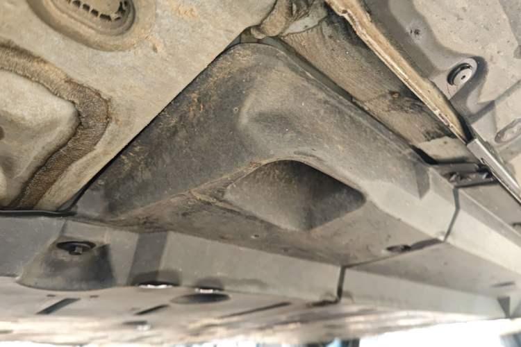 Used Toyota RAV4 Rongfang Plug-in Hybrid 2022 2.5L Two-Wheel Drive Elite Pro Chassis Front Left