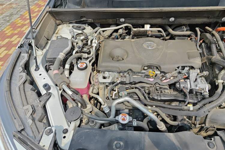 Used Toyota RAV4 Rongfang Plug-in Hybrid 2022 2.5L Two-Wheel Drive Elite Pro Engine Bay Right
