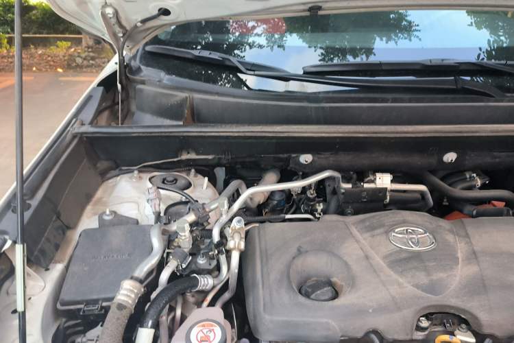 Used Toyota RAV4 Rongfang Plug-in Hybrid 2022 2.5L Two-Wheel Drive Elite Pro Engine Bay Right