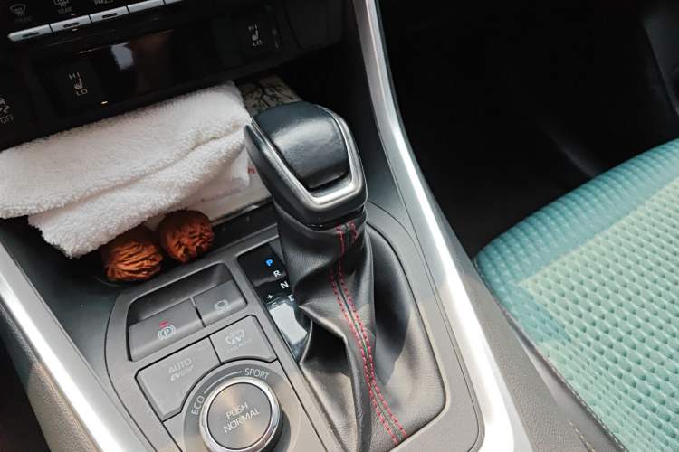 Used Toyota RAV4 Rongfang Plug-in Hybrid 2022 2.5L Two-Wheel Drive Elite Pro Gear Lever
