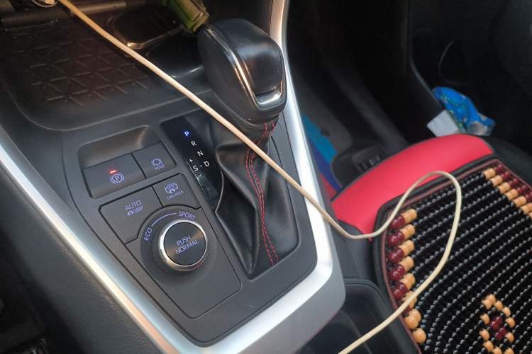 Used Toyota RAV4 Rongfang Plug-in Hybrid 2022 2.5L Two-Wheel Drive Elite Pro Gear Lever