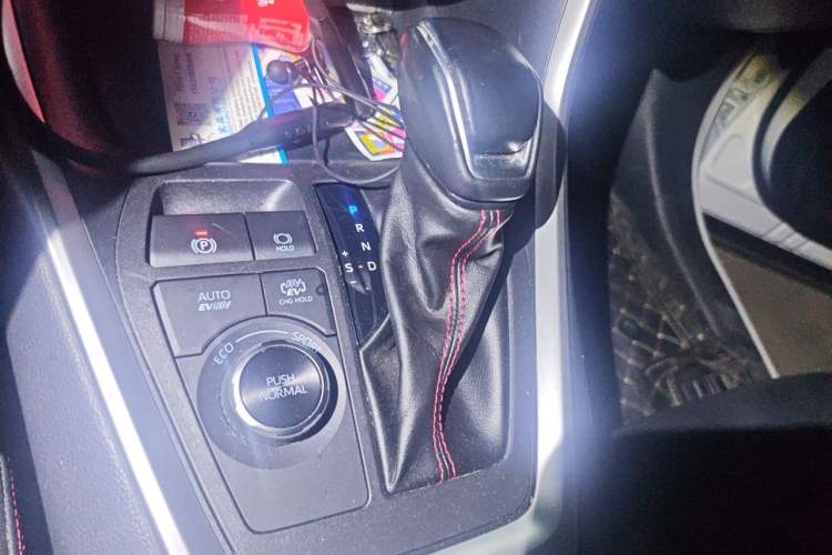 Used Toyota RAV4 Rongfang Plug-in Hybrid 2022 2.5L Two-Wheel Drive Elite Pro Gear Lever