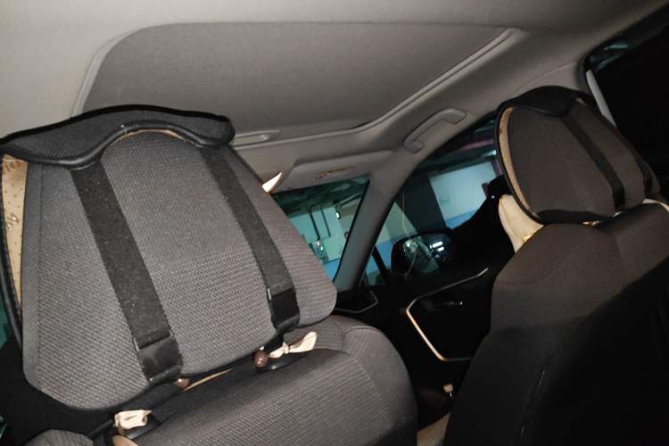 Used Toyota RAV4 Rongfang Plug-in Hybrid 2022 2.5L Two-Wheel Drive Elite Pro Headliner