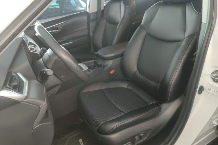 Used Toyota RAV4 Rongfang Plug-in Hybrid 2022 2.5L Two-Wheel Drive Elite Pro Left Front Seat