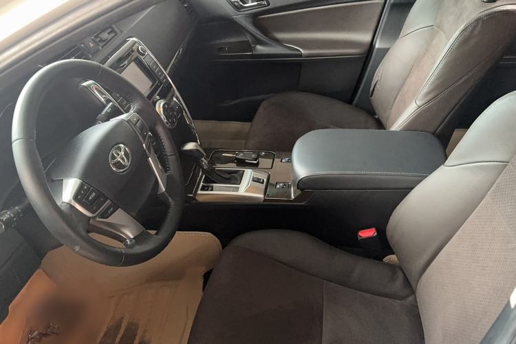 Used Toyota Reiz 2013 2.5V Shangrui Edition Interior 11