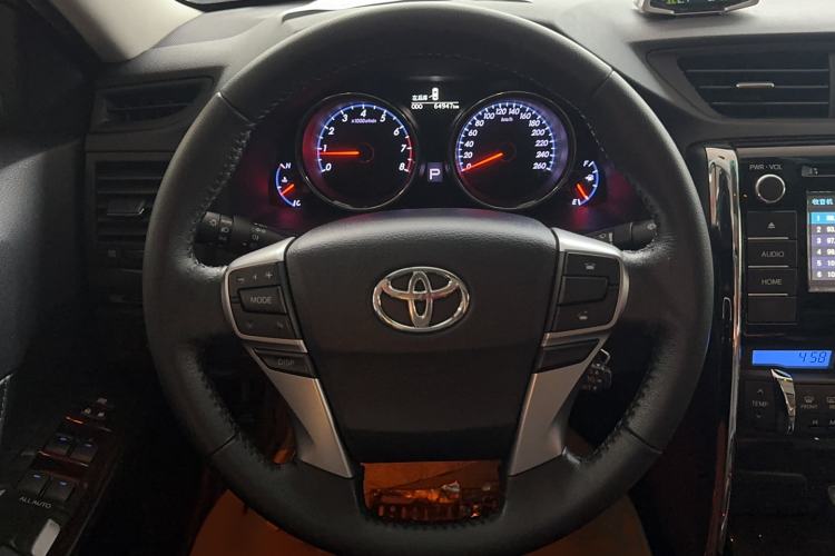 Used Toyota Reiz 2013 2.5V Shangrui Edition Interior 4