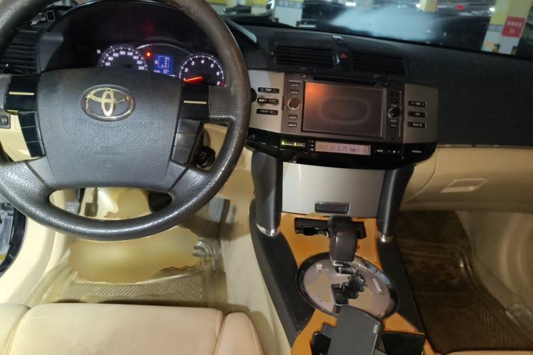 Used Toyota Reiz 2006 2.5S Center Console