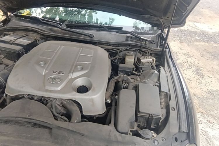 Used Toyota Reiz  Engine Bay Left