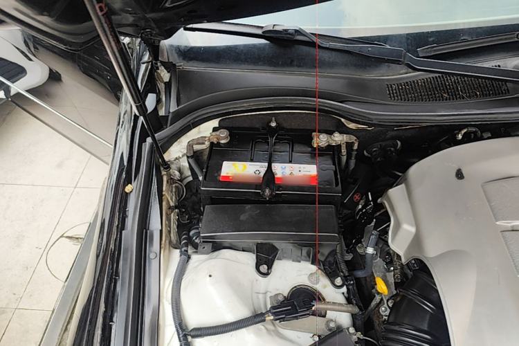 Used Toyota Reiz 2006 2.5S Special Edition Engine Bay Right