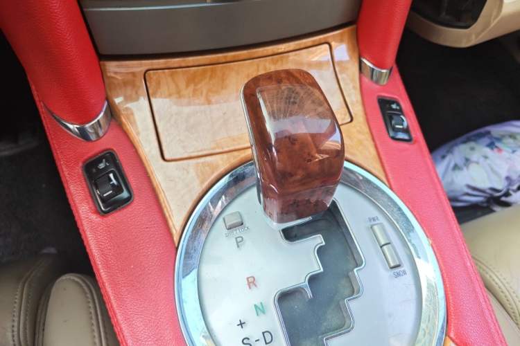 Used Toyota Reiz 2006 2.5V Gear Lever