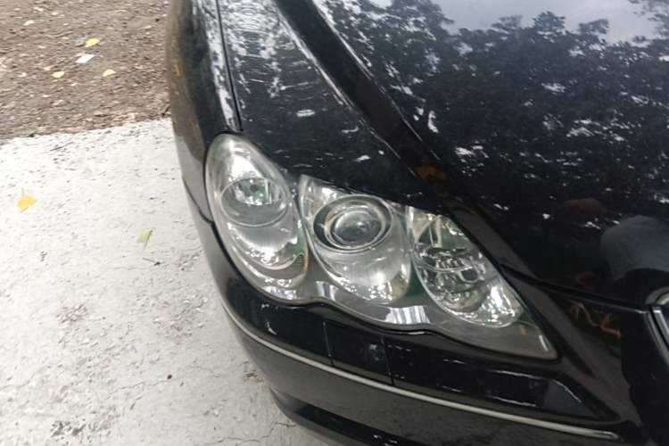 Used Toyota Reiz  Right Front Headlight