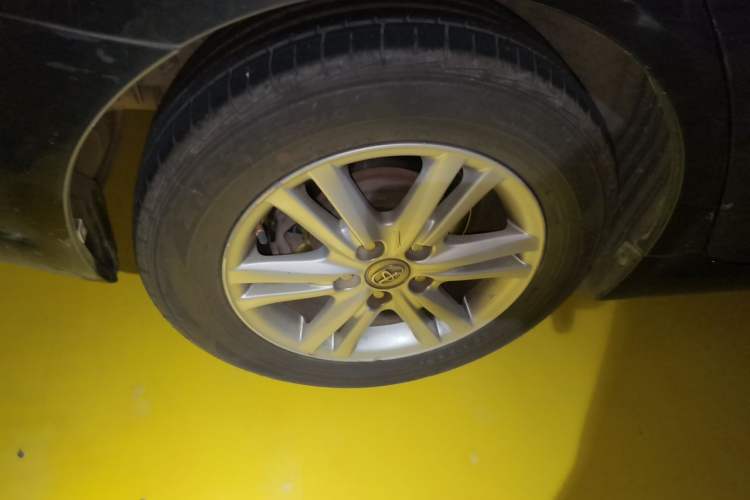 Used Toyota Reiz 2006 2.5S Right Front Wheel Hub