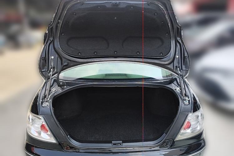 Used Toyota Reiz 2006 2.5S Special Edition Trunk