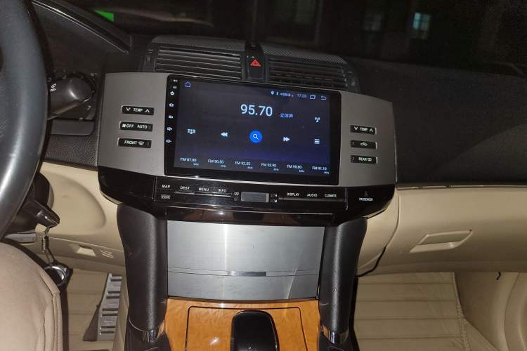 Used Toyota Reiz 2006 2.5V Audio And AC Panel